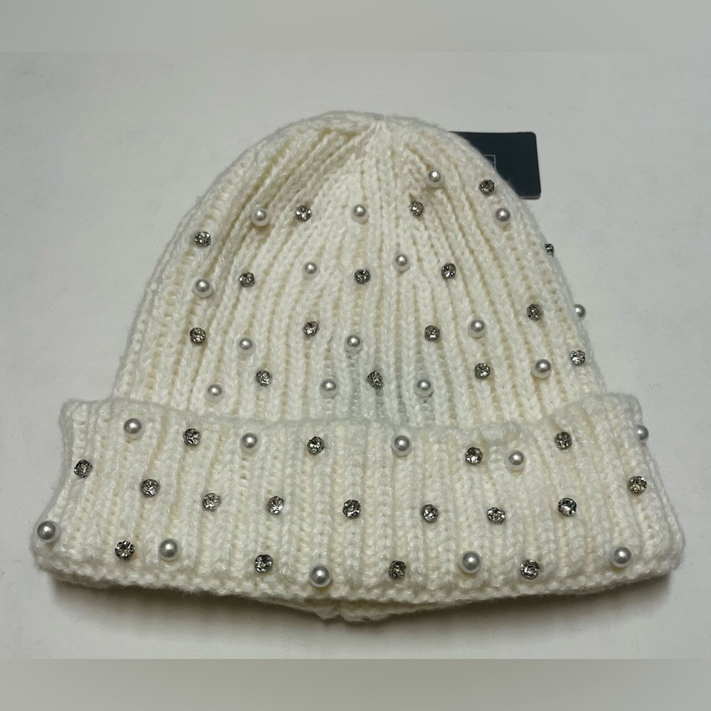 Bejewelled/Pearl Cream Knit Hat